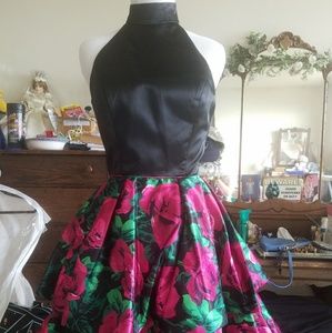 NWT Sherri Hill size 4